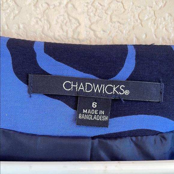 Chadwicks Blue Fitted Graphic Blouse - Picture 2 of 8